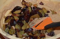 Кекс со сливами и корицей - Шаг 4