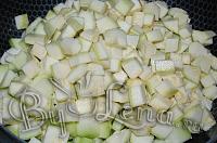 Тушеные кабачки с картошкой, в сметане - Шаг 2